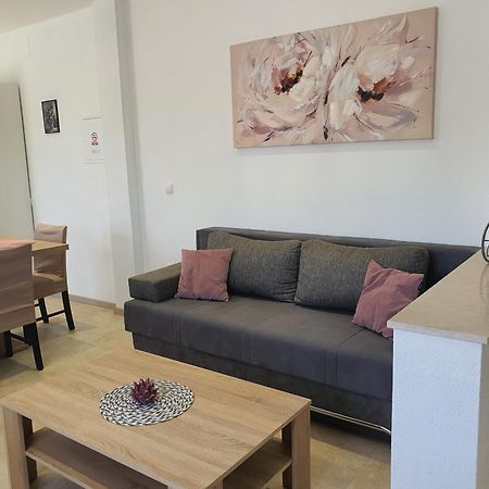 Apartment Rados Dugopolje Luaran gambar