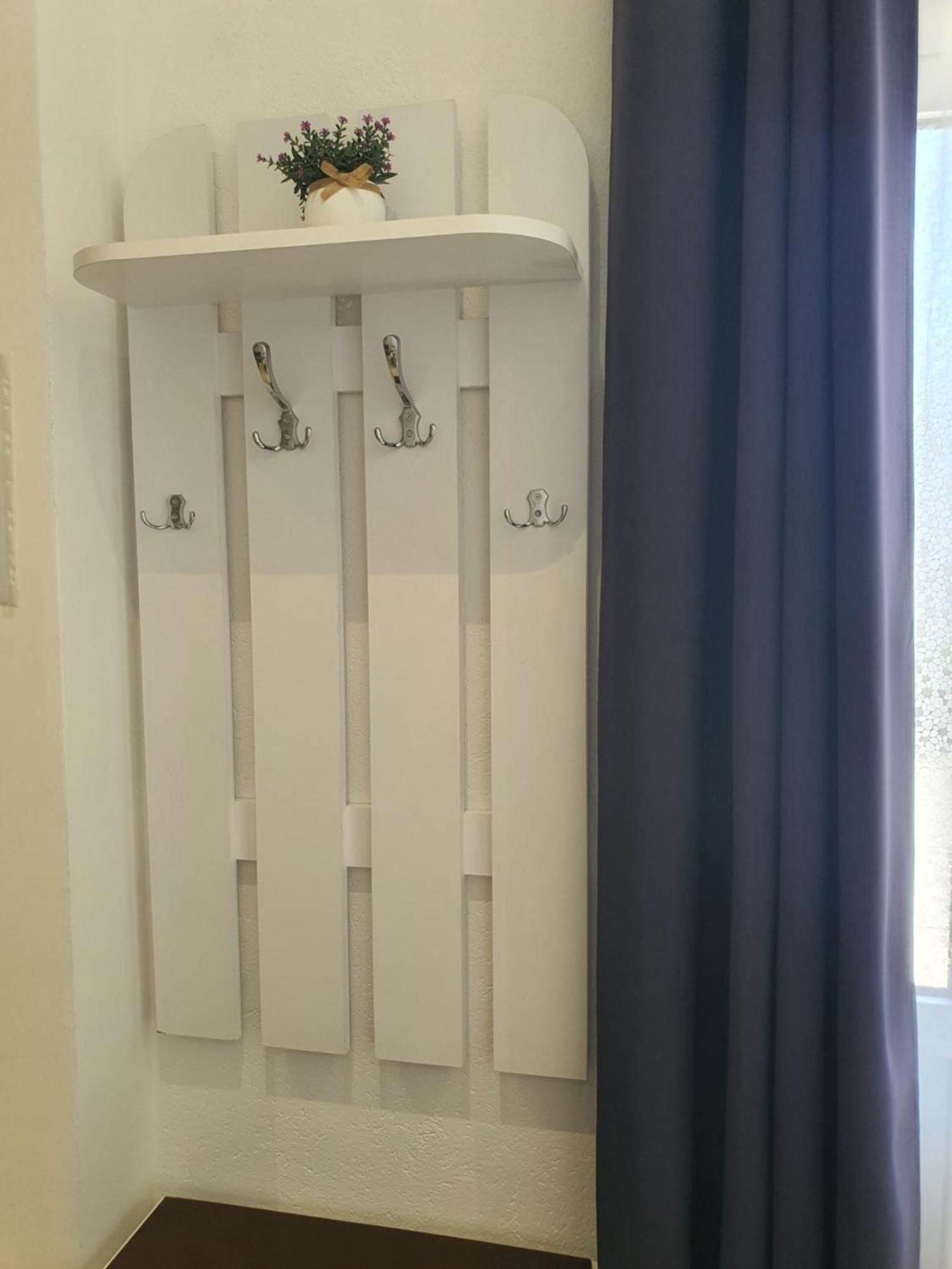 Apartment Rados Dugopolje Luaran gambar