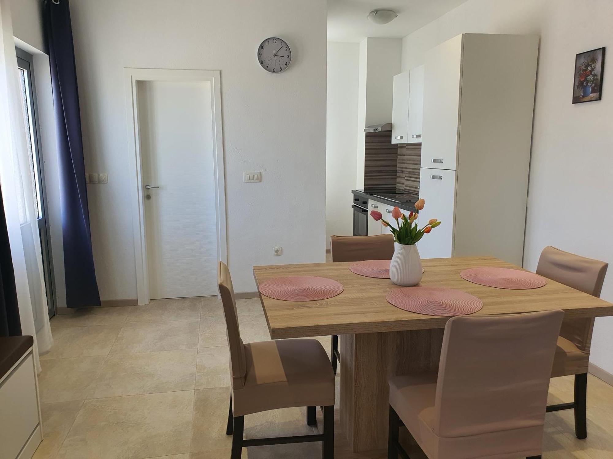 Apartment Rados Dugopolje Luaran gambar