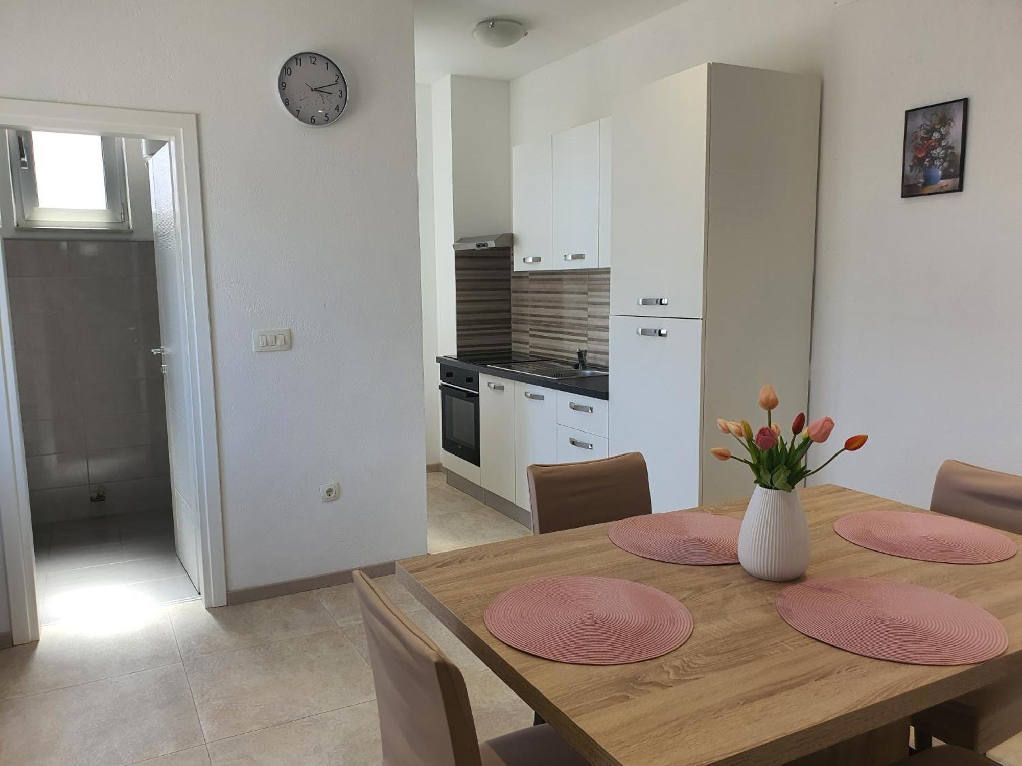 Apartment Rados Dugopolje Luaran gambar